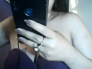 Stripchat Free Porn Cam of layanah12