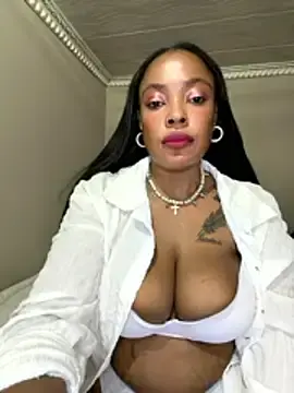 Stripchat Live Porn of Katamia25