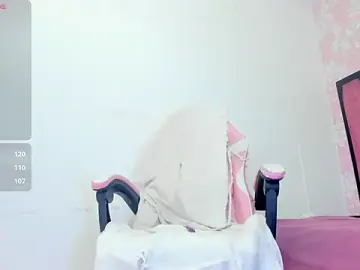 Stripchat Adult Webcams of Holly_Sailt