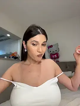 Stripchat Adult Webcam of IrisBlues