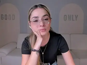 Stripchat Free Live Porn of StacyWoods