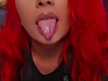 Stripchat Free Porn Cam of Emmelyn