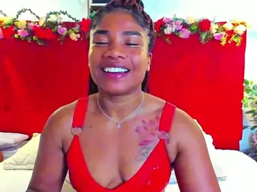 Stripchat Live Sex Cam of SilvannaFit