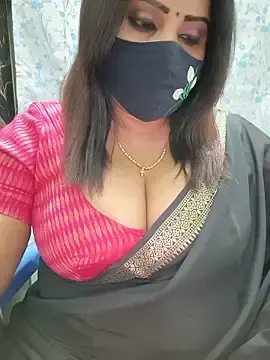 Stripchat Live Sex of Queenflowerr