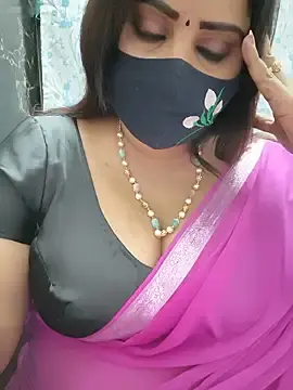 Stripchat Watch Live Sex Cams of Queenflowerr