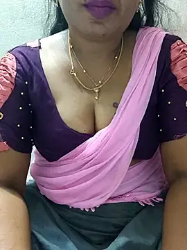 Stripchat Sex Chat of MaaliiiPonuTamil