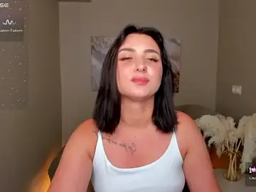 Stripchat Sex Cam of Sourr_Lollipop